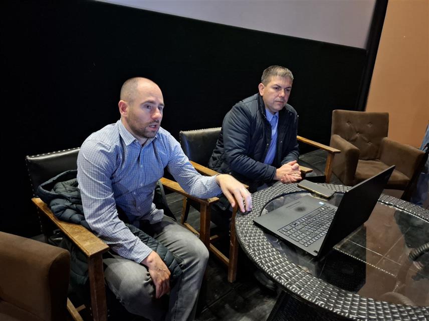 ВИШЕГРАД, 31. МАРТА /СРНА/ - У Вишеграду је данас, у организацији Министарства пољопривреде, шумарства и водопривреде Републике Српске, одржана презентација Правилника о подстицајима за пољопривреднике и развој села за ову годину, као и предавање о капиталним инвестицијама у пољопривреди.