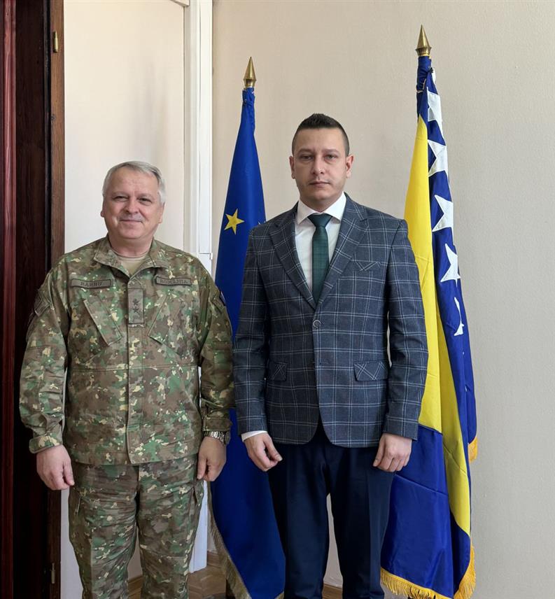 САРАЈЕВО, 4. МАРТА /СРНА/ - Замјеник министра одбране у Савјету министара Александар Гогановић и командант Еуфора у БиХ Флоријан-Маријан Барбу на састанку у Сарајеву.