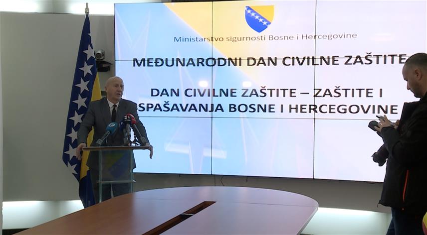 САРАЈЕВО, 5. МАРТА /СРНА/ - Замјеник министра безбједности у Савјету министара Ивица Бошњак на обиљежавању Међународног дана цивилне заштите у организацији тог Министарства у Сарајеву.