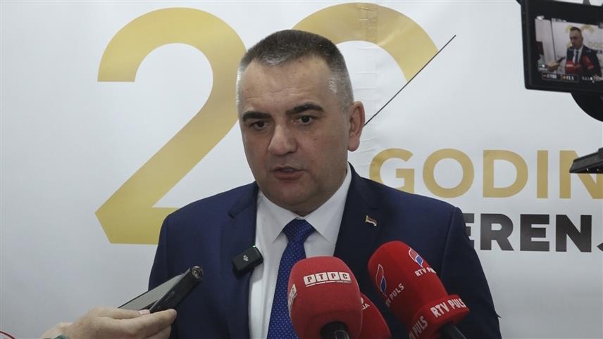 БРЧКО, 6. МАРTА /СРНА/ - Министар пољопривреде, шумарства и водопривреде Републике Српске Саво Минић у обраћању присутнима на манифестацији "Дани уљарица" коју организује Фабрика уља "Бимал" и Институт за развој пољопривреде у Брчко дистрикту.