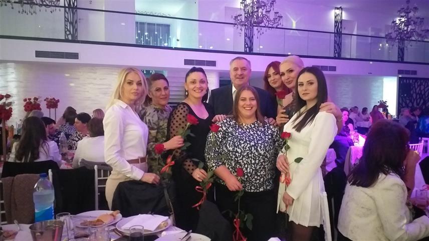 МИЛИЋИ, 7. МАРТА /СРНА/ - Актив жена СНСД-а из Милића организовао је вечерас прославу 8. марта, Дана жена, а присутан је и потпредсједник странке Радован Вишковић.