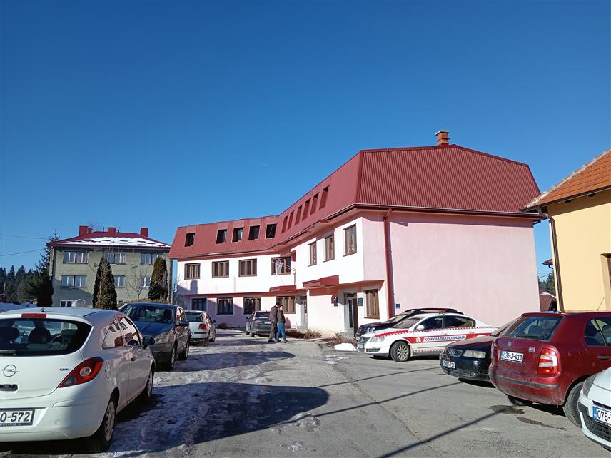 ХАН ПИЈЕСАК, 10. АПРИЛА /СРНА / - Одборници Скупштине општине Хан Пијесак усвојили су данас једногласно план утрошка средстава од накнаде од продаје шумских дрвних сортимената за ову годину која су у буџету планирана у износу од 1.500.000 КМ.