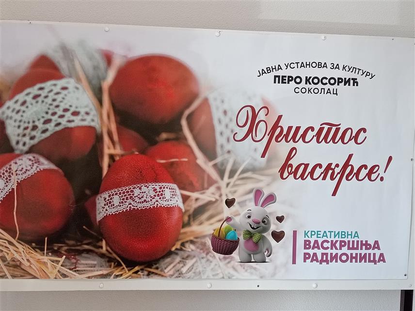 СОКОЛАЦ, 11. АПРИЛА /СРНА/ - Установа за културу "Перо Косорић" Соколац данас је организовала "Креативну васкршњу радионицу" за ученике одјељења са посебним потребама Основне школе "Соколац", у оквиру вишедневне манифестације "Васкршње свечаности".
