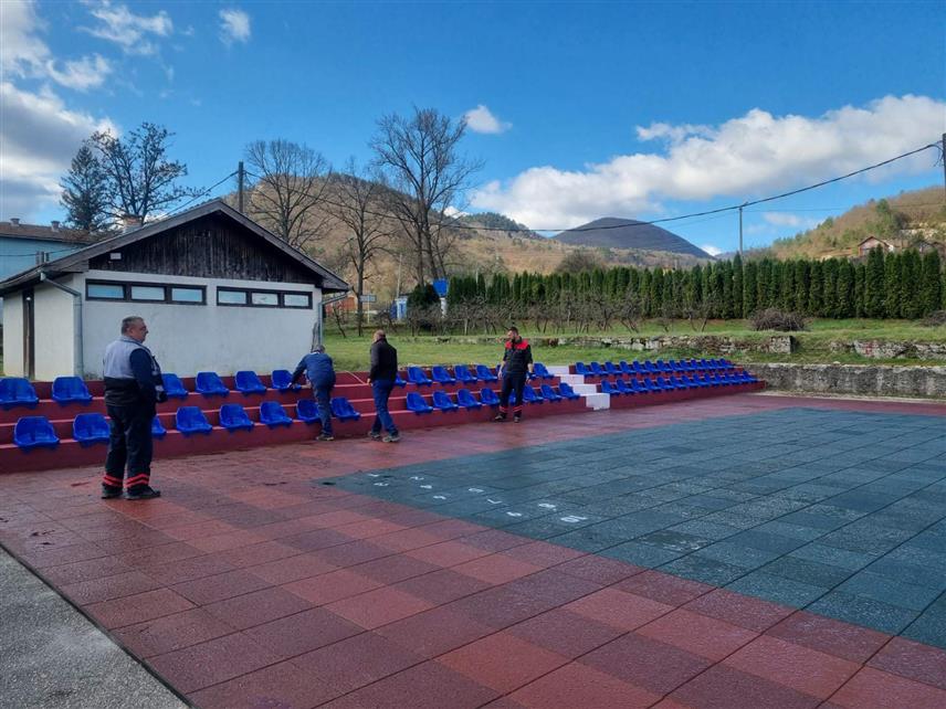 ВИШЕГРАД, 11. АПРИЛА /СРНА/ - У Дому за лица са инвалидитетом у Вишеграду реализован је пројекат "Мултифункционални спортски терени", вриједан 30.000 КМ, који је финансиран средствима из програма "Игре на срећу".