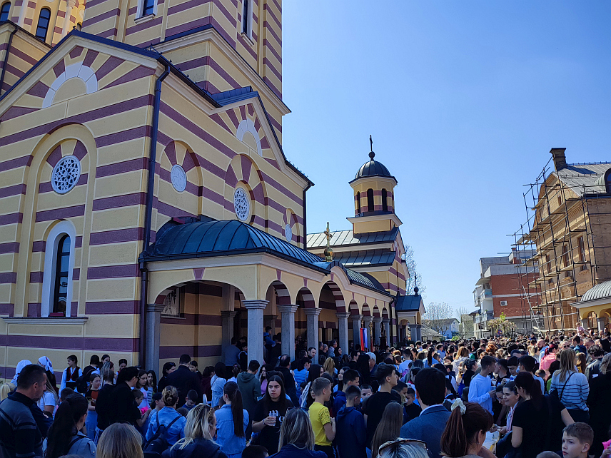 ГРАДИШКА, 12. АПРИЛА /СРНА/- Празник Лазарева субота, у народу познатији као Врбица, и ове године је у Градишци прослављен у присуству бројних православних вјерника.