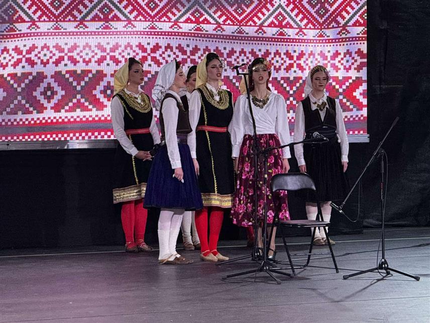 ИСТОЧНО САРАЈЕВО, 12. АПРИЛА /СРНА/ - Културно-умјетничко друштво "Братство" из Војковића одржало је вечерас у Источном Новом Сарајеву годишњи концерт.