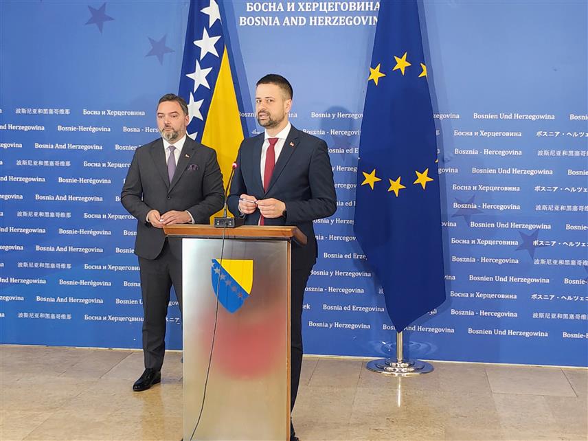 САРАЈЕВО, 15. АПРИЛА /СРНА/ - Министар финансија и трезора Срђан Амиџић на конференцији за новинаре.