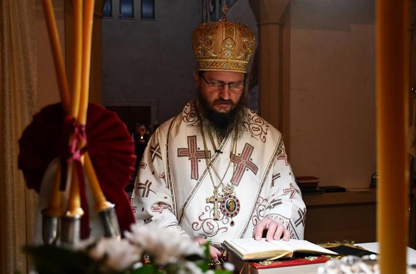 ПРИЈЕДОР, 20. АПРИЛА /СРНА/ – Празник васкрсења Христовог дочекан је у духовној радости и молитвеном сабрању у Манастиру Клисина код Приједора, гд‌је је у поноћ служена литургија у Храму Свете великомученице Марине.