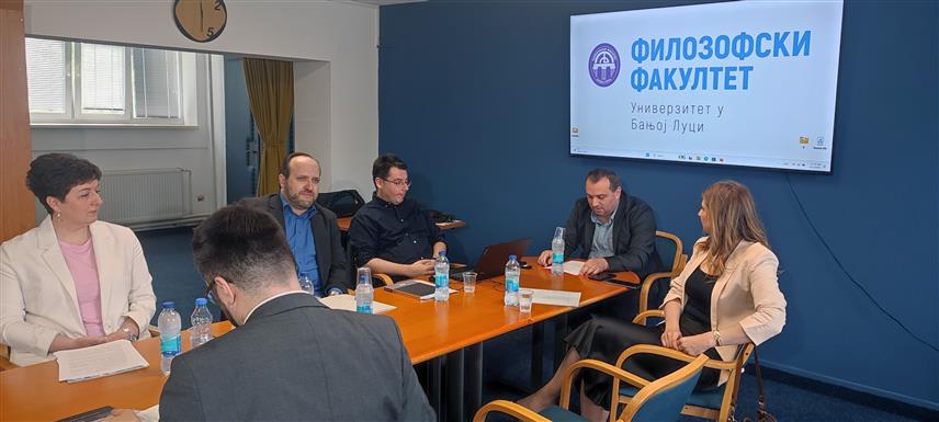 БАЊАЛУКА, 23. АПРИЛА /СРНА/ - Филозофски факултет Универзитета у Бањалуци данас је округлим столом обиљежио 120 година од завршетка борбе Срба у БиХ за црквено-школску аутономију.	