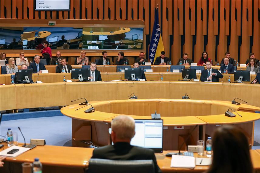 САРАЈЕВО, 2. АПРИЛА /СРНА/ - Сједница Дома народа Парламентарне скупштине БиХ.