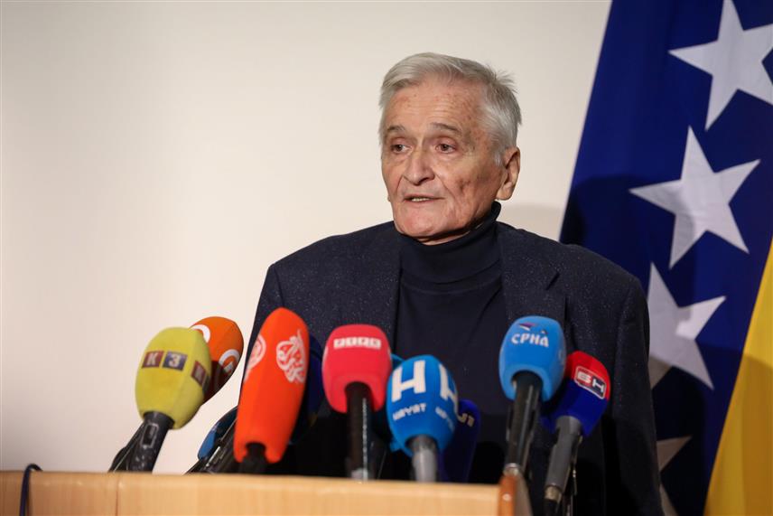 САРАЈЕВО, 2. АПРИЛА/СРНА/- Предсједавајући Дома народа Парламентарне скупштине БиХ Никола Шпирић на конференцији за новинаре у Сарајеву.