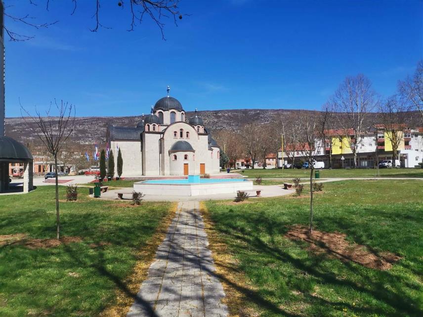 ЉУБИЊЕ, 3. АПРИЛА /СРНА/ - У Љубињу је у току програм ревитализације јавног зеленила, у оквиру кога ће бити уређено 20 локација.