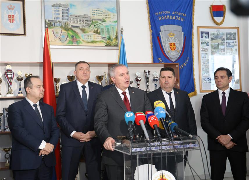 БАЊАЛУКА, 4. АПРИЛА /СРНА/ - Премијер Републике Српске Радован Вишковић поручио је да су Министарство унутрашњих послова /МУП/ и Полиција Српске гарант безбједности Републике Српске. / ФОТО: Борислав Здриња/