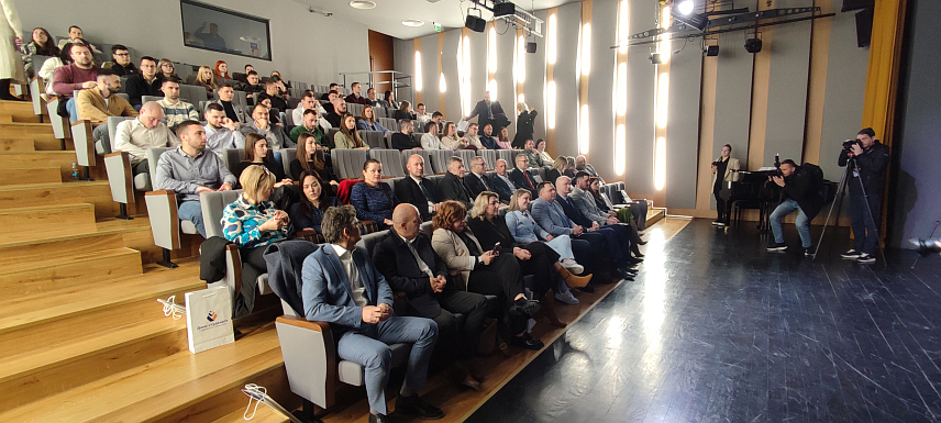 БАЊАЛУКА, 7. АПРИЛА /СРНА/ - Министар за научнотехнолошки развој и високо образовање Републике Српске Жељко Будимир истакао је да су "Дани студената" Универзитета у Бањалуци једна од најбољих студентских активности у Српској.	

