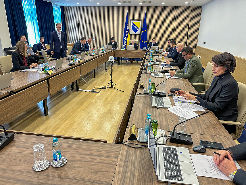 САРАЈЕВО, 7. АПРИЛА /СРНА/ - Сјединица Савјета министара у Сарајеву.