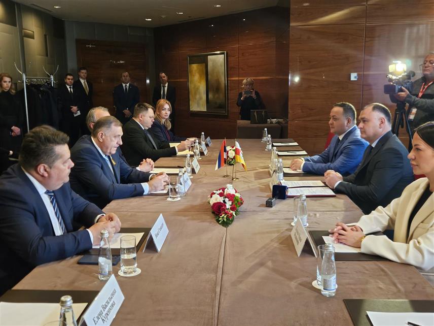 МОСКВА, 10. МАЈА /СРНА/ - Састанак предсједника Републике Српске Милорада Додика са предсједником Јужне Осетије Аланом Гаглоевим у Москви.