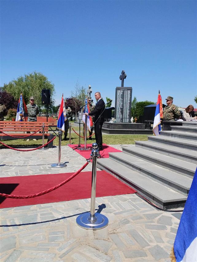 БИЈЕЉИНА, 15. МАЈА /СРНА/ - Само Република Српска је гарант да се злочини попут оног у Тузланској колони никада неће поновити, поручио је помоћник министра за борачко-инвалидску и заштиту цивилних жртава рата Републике Српске Небојша Видаковић.