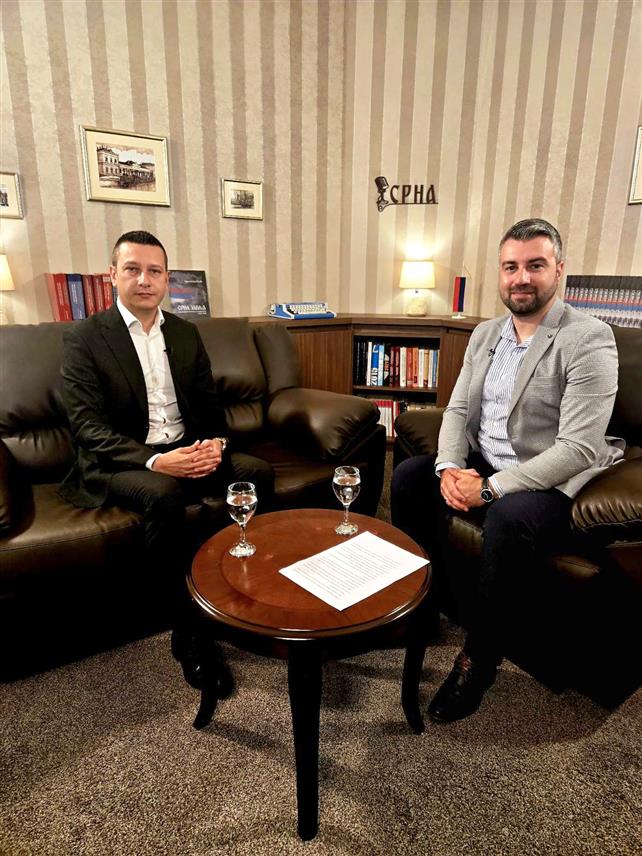 БАЊАЛУКА, 16. МАЈА /СРНА/ - Замјеник министра одбране у Савјету министара Александар Гогановић гостовао је у новој епизоди подкаста Срне, коју ћете сутра моћи да пратите на "Јутјуб" каналу и друштвеним мрежама од 10.00 часова.