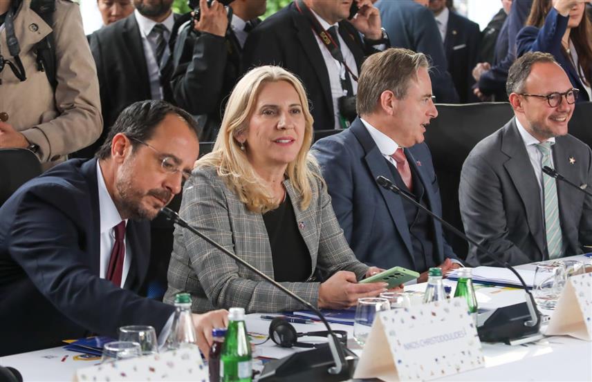 ТИРАНА, 16. МАЈА /СРНА/ - Српски члан и предсједвајућа Предсједништва БиХ Жељка Цвијановић је у оквиру Самита Европске политичке заједнице учествовала у дискусијама у чијем фокусу биле теме у вези са безбједношћу и демократској стабилности Европе.