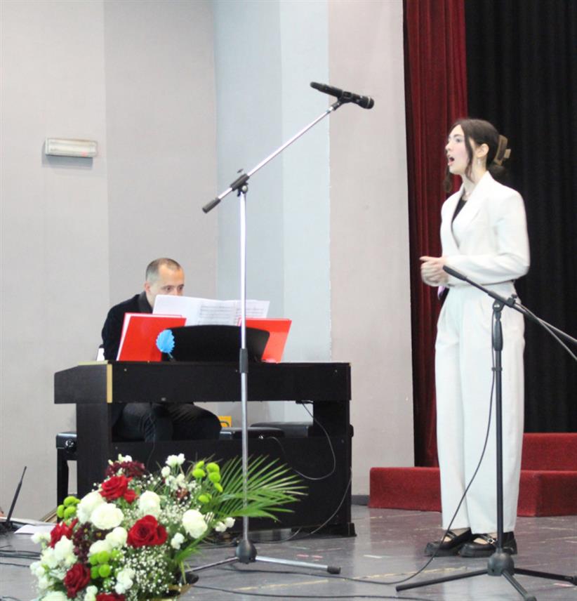 ФОЧА, 18. МАЈА /СРНА/ - Годишњим концертом ученика Основне музичке школе и плесним наступом студената из Индије, Музеј "Стара Херцеговина" у Фочи обиљежио је "Европску ноћ музеја".	