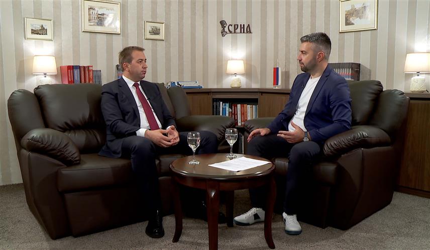 БАЊАЛУКА, 23. МАЈА /СРНА/ - Предсједник Социјалистичке партије Српске /СПС/ Горан Селак рекао је за Срну да је предсједник Републике Српске Милорад Додик одржао државнички говор у Народној скупштини, у којем је послао поруке мира и позвао на поштовање Дејтонског мировног споразума.