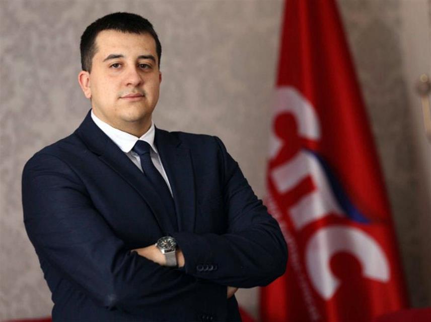 БАЊАЛУКА, 26. МАЈА /СРНА/ - СПС окупља младе људе широм Републике Српске јер је то једина политичка организација у којој се млади заиста уважавају, поручио је предсједник Форума младих СПС-а Милан Унчанин.