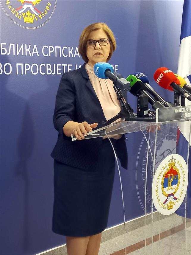 БАЊАЛУКА, 30. МАЈА /СРНА/ - Министар просвјете и културе Републике Српске Жељка Стојичић на конференцији за новинаре, поводом расписивања конкурса за упис ученика у први разред средњих школа Републике Српске у школској 2025/26. години.	
