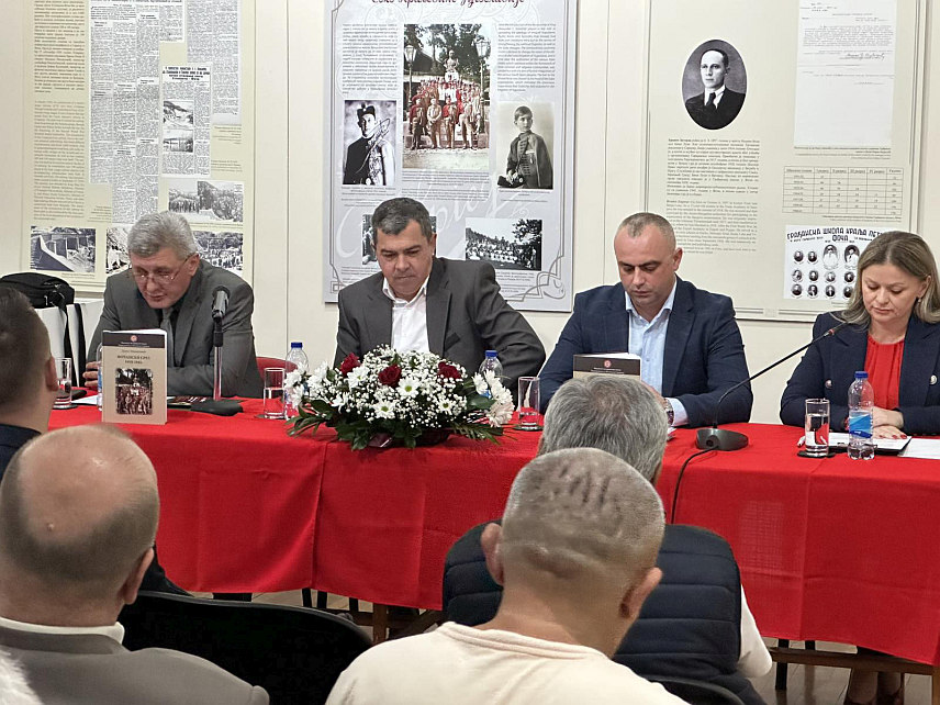 ФОЧА, 31. МАЈА /СРНА/ - Монографија "Фочански срез 1918-1941", историчара Данка Михајловића, представљаће значајну коцкицу у мозаику богате прошлости Фоче, истакнуто је вечерашњој промоцији овог дјела у фочанском Музеју Старе Херцеговине.