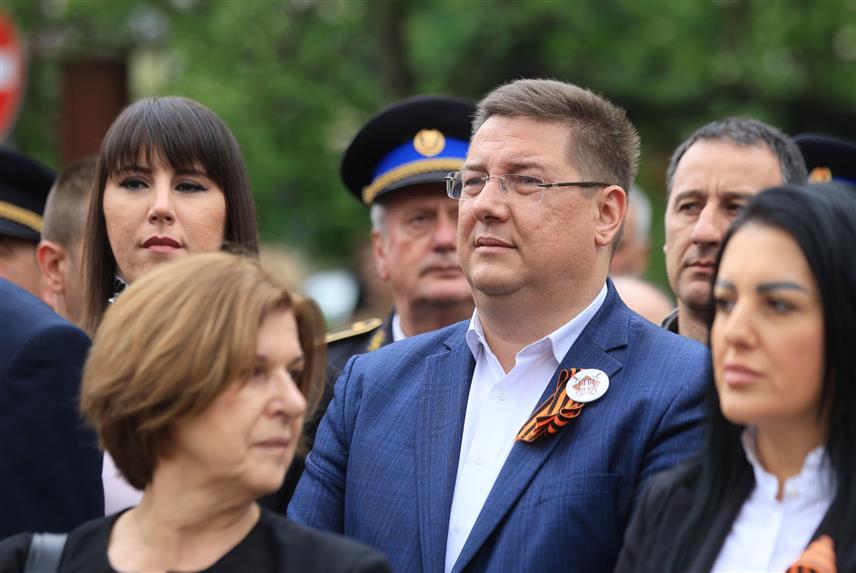 БАЊАЛУКА, 9. МАЈА /СРНА/ - Слобода се не добија на поклон, већ се осваја и брани уз велике жртве, које је српски народ дао више него било који други у региону, поручио је данас генерални секретар Социјалистичке партије Српске /СПС/ Ратко Јокић.
