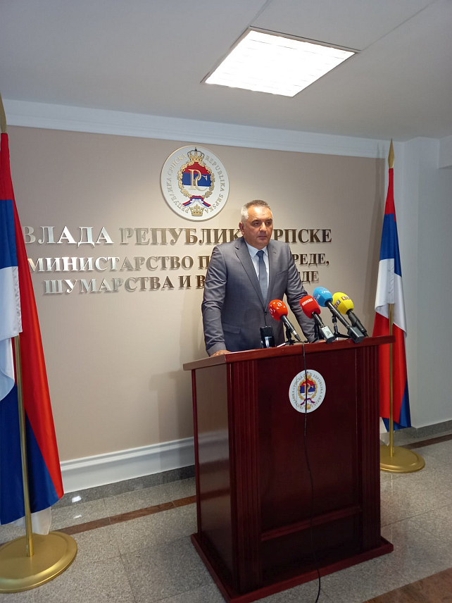 БАЊАЛУКА, 19. ЈУНА /СРНА/ - Министар пољопривреде, водопривреде и шумарства Саво Минић на конференцији за новинаре у Бањалуци.