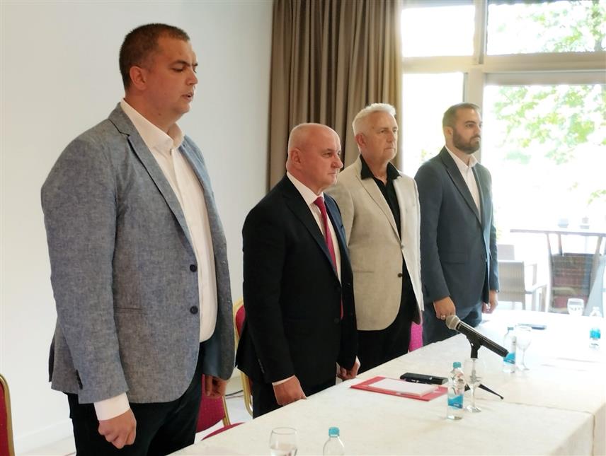БАЊАЛУКА, 2. ЈУНА /СРНА/ - Социјалистичка партија /СП/ биће и даље усмјерена на заштиту интегритета Републике Српске, те очување њених институција и свих вриједности на којима је заснована, поручио је лидер ове партије Петар Ђокић.