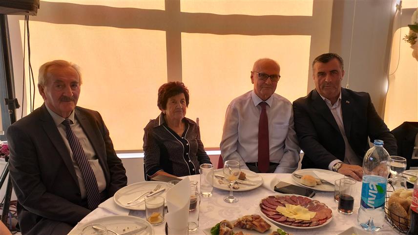 ВЛАСЕНИЦА, 9. ЈУНА /СРНА/ - Обиљежен јубилеј Удружења пензионера општине Власеница, а тим поводом организовано је дружење са пензионерима из регије Бирач и из општина из Србије.