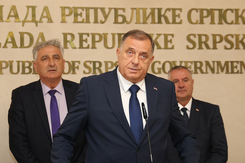 БАЊАЛУКА, 1. ЈУЛА /СРНА/ - Предсједник Републике Српске Милорад Додик на конференцији за новинаре у Бањалуци поводом обиљежавања 150 година од Невесињске пушке.