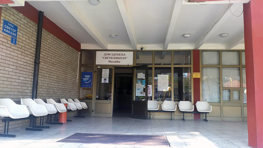 МИЛИЋИ, 9. ЈУЛА /СРНА/ - Дом здравља "Свети Никола" у Милићима добио је двије медицинске торбе са најмодернијом опремом која ће унаприједити рад тимова породичне медицине, изјавила је Срни главна сестра Вања Станишић.