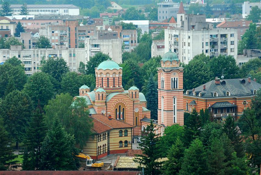 БАЊАЛУКА, 14. АВГУСТА /СРНА/ - Различите религијске заједнице, вјерски храмови и вјерски догађаји представљају посебну атракцију за туристе и посјетиоце који имају жељу да упознају религијско насљеђе и ходочасте,Храм српско-православне цркве - храм Свете Тројице.