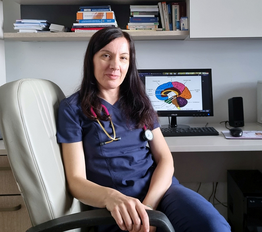 ИСТОЧНО САРАЈЕВО, 1. АВГУСТА /СРНА/ - Одјељење педијатрије Болнице "Србија" у Источном Сарајеву богатије је за супспецијалисту клиничке неурофизиологије са епилептологијом – педијатра неуролога Наду Работу.