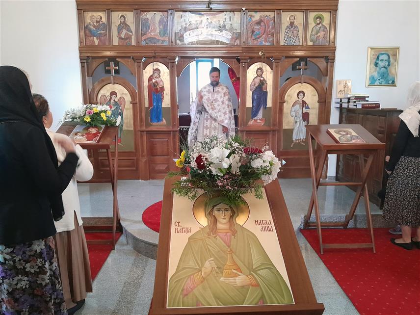 МРКОЊИЋ ГРАД, 4. АВГУСТА /СРНА/ - Чланице Кола српских сестара "Блага Марија" из Ораховљана код Мркоњић Града данас су прославиле крсну славу - Благу Марију.	
