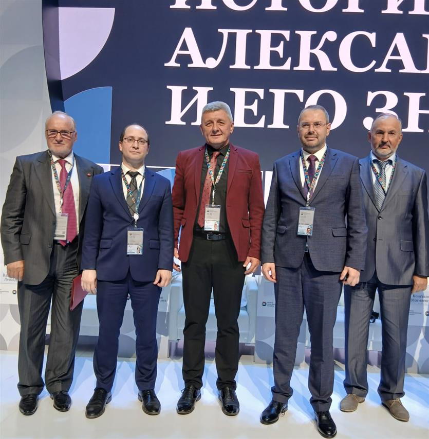 ИСТОЧНО САРАЈЕВО, 15. СЕПТЕМБРА /СРНА/ - Директор Института историјских наука Универзитета у Источном Сарајеву Драга Мастиловић учествовао је на 11. Санктпетербуршком међународном форуму уједињених култура, гдје је представио реферат о културном геноциду над српским народом у БиХ од 1941. до 1945. године и од 1992. до 1995. године.
