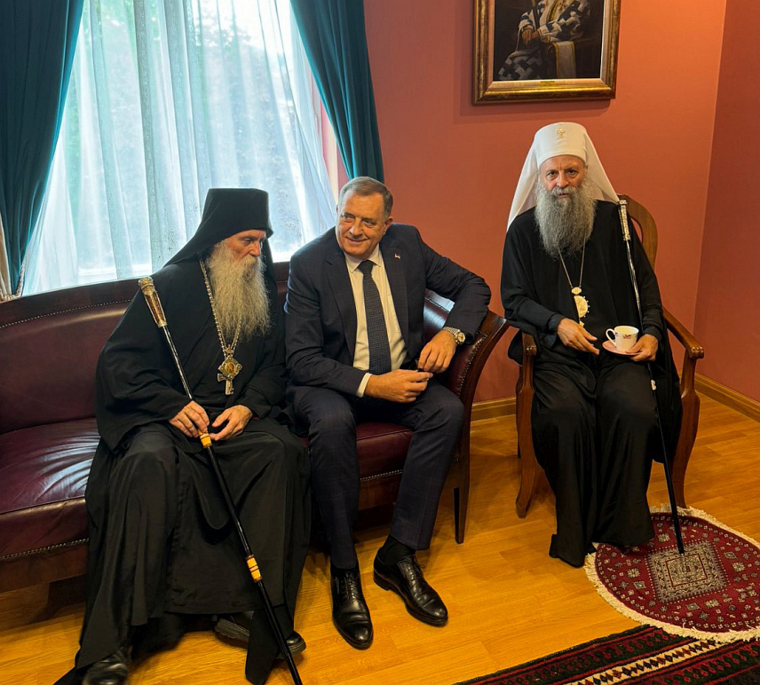 ПАКРАЦ, 7. СЕПТЕМБРА /СРНА/ - Предсједник Републике Српске Милорад Додик присуствовао је данас освештању Саборног храма Свете Тројице у Пакрацу.