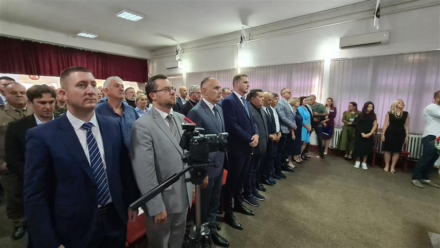 СТАНАРИ, 9. СЕПТЕМБРА /СРНА/ - Свечана aкадемија у Станарима поводом прославе Дана општине којој присуствује и предсједник Народне скупштине Републике Српске Ненад Стевандић.