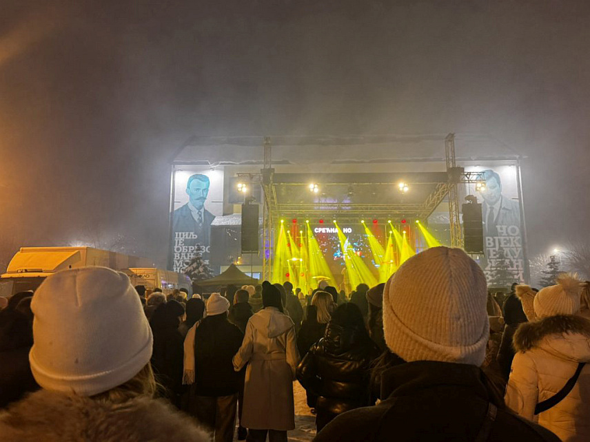 ПОДГОРИЦА, 14. ЈАНУАРА /СРНА/ - У црквама и манастирима широм Црне Горе молитвено је прослављена Нова година по јулијанском календару.