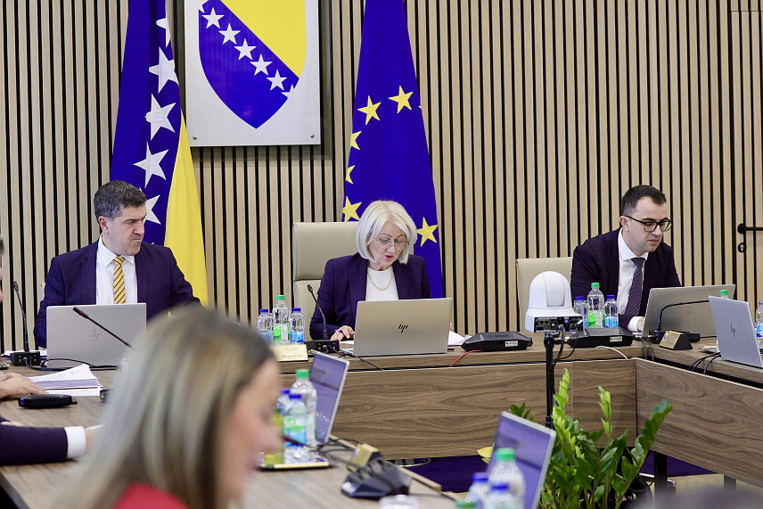 САРАЈЕВО, 15. ЈАНУАРА /СРНА/ - Сједница Савјета министара.