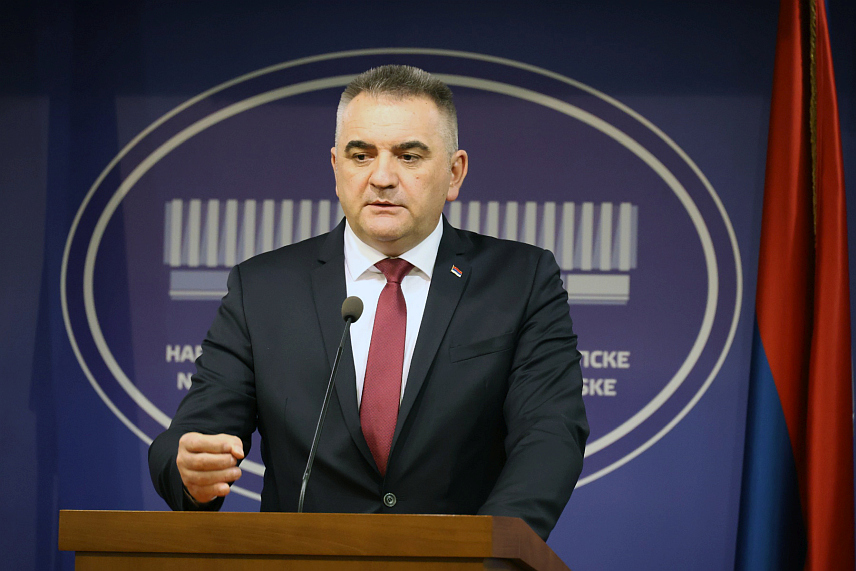 БАЊАЛУКА, 19. ЈАНУАРА /СРНА/ - Предсједник Владе Републике Српске Саво Минић изразио је задовољство избором нове Владе, истакавши да је очувана стабилност институција./фото: Борислав Здриња/