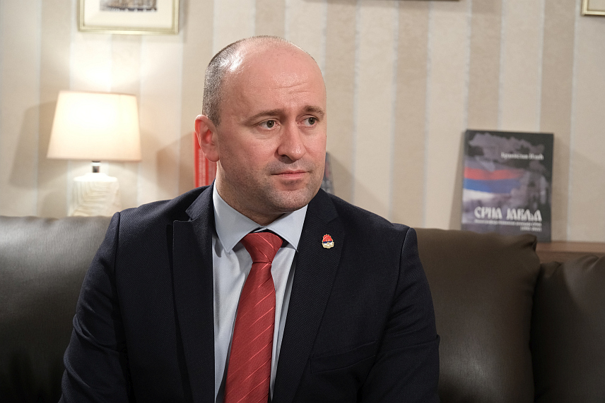 БАЊАЛУКА, 23. ЈАНУАРА /СРНА/ - Начелник општине Брода Милан Зечевић током гостовања у подкасту Срне.