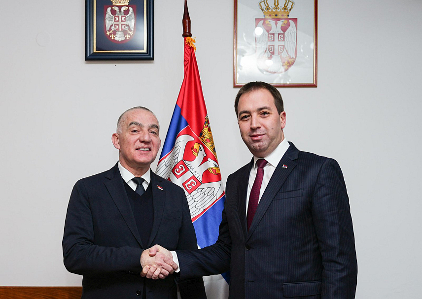 БАЊАЛУКА/ТАРА, 24. ЈАНУАРА /СРНА/ - Министри правде Републике Српске и Србије Горан Селак и Ненад Вујић током данашњег састанка на Тари о сарадњи Српске и Србије у области правосуђа.