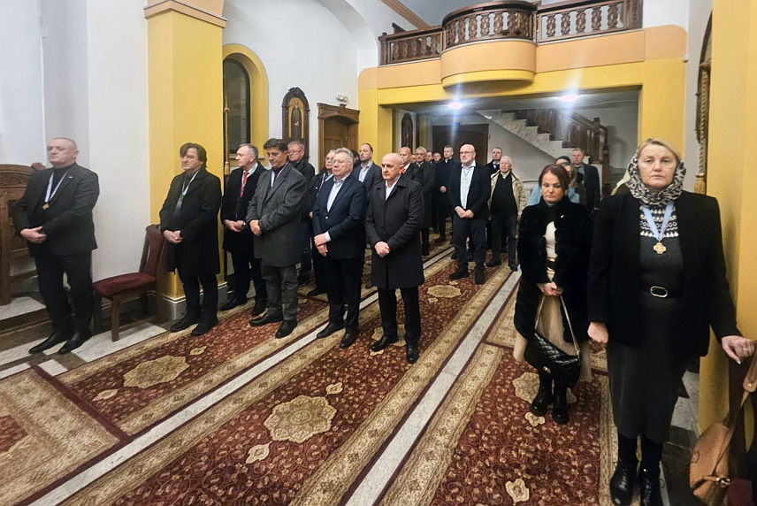 СРБАЦ, 24. ЈАНУАРА /СРНА/ - Амбасадор Русије у БиХ Игор Калабухов изјавио је да се Руска Федерација и Република Српска боре за очување својих традиционалних вриједности и да је увјерен да ће побиједити захваљујући сарадњи, пријатељству и разумијевању.