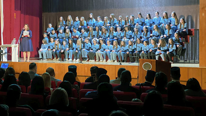 ДЕРВЕНТА, 25. ЈАНУАРА /СРНА/ - Министар просвјете и културе Републике Српске Боривоје Голубовић присуствовао је Светосавској академији коју су организовале основне и средње школе из Дервенте.