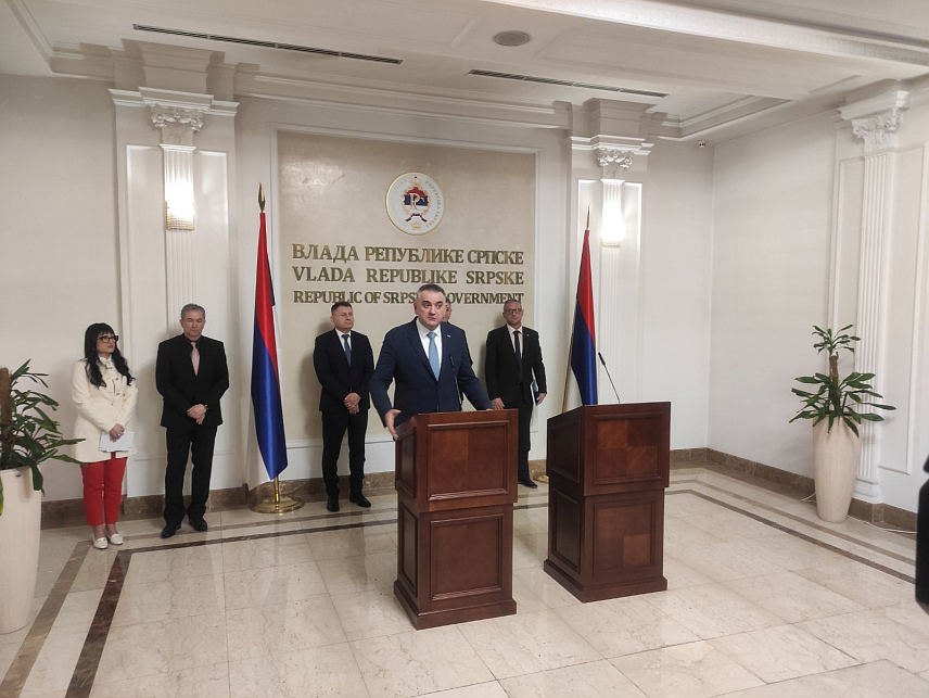 БАЊАЛУКА, 26. ЈАНУАРА /СРНА/ - Премијер Републике Српске Саво Минић на конференцији за новинаре данас након конститутивне сједнице Владе Српске у Бањалуци.