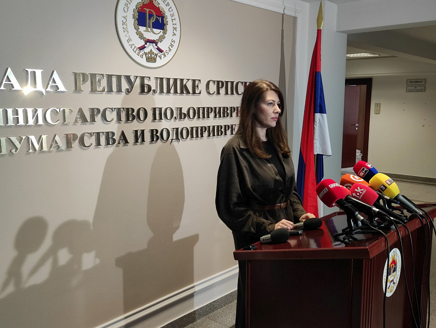 БАЊАЛУКА, 27. ЈАНУАРА /СРНА/ - Министар пољопривреде, шумарства и водопривреде Републике Српске Анђелка Кузмић рекла је да је с мљекарима у Српској постигнут договор да одустану од протеста и да се испуне њихови захтјеви.