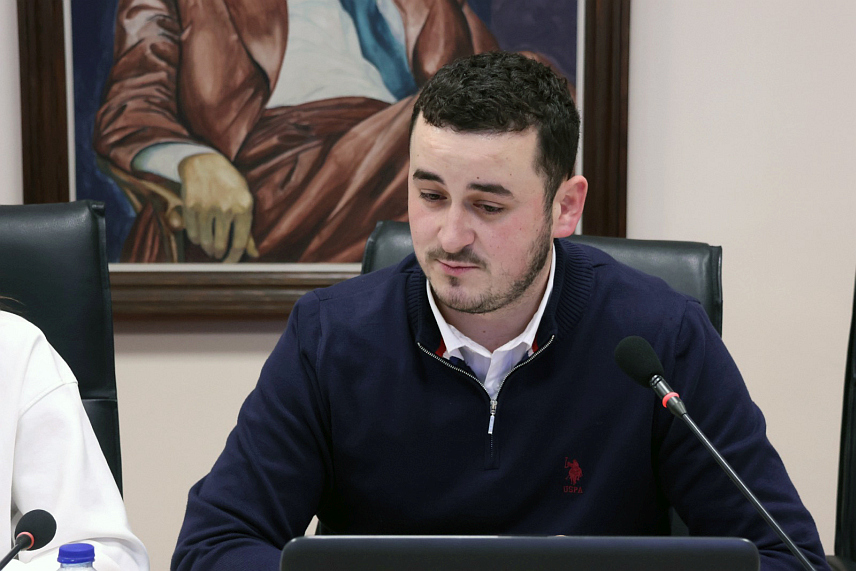 БАЊАЛУКА, 28. ЈАНУАРА /СРНА/ - Предсједник Уније студената Републике Српске Никола Шобот рекао је Срни да је задовољан повећањем стипендија, истакавши да ће се представници студената и даље залагати за побољшање студентског стандарда и услова студирања.